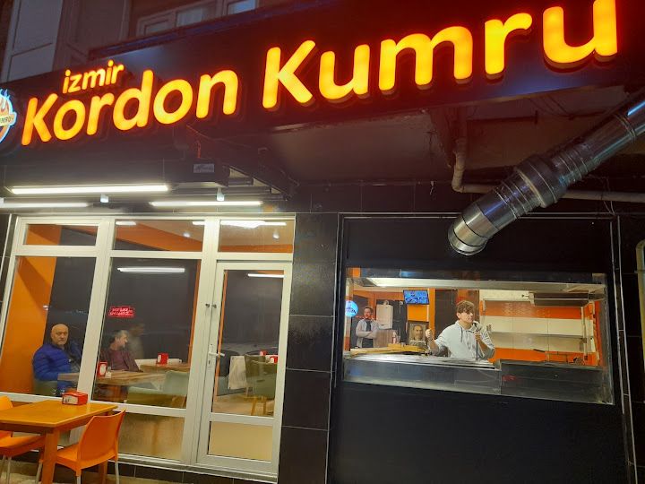 İzmir Kordon Kumru