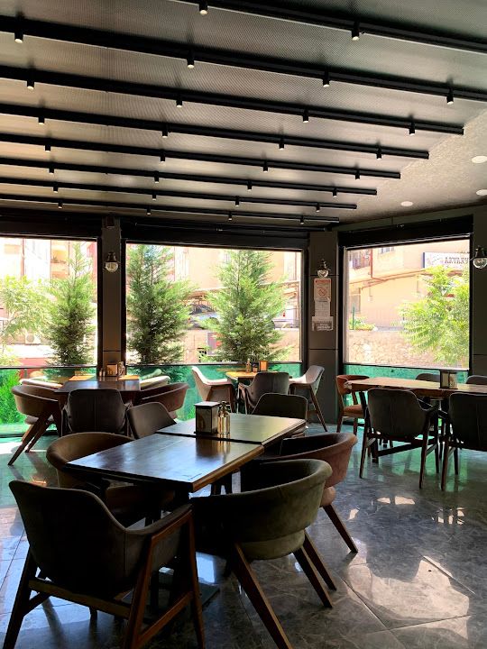 Kahverengi Cafe & Bistro