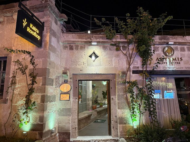 Kaira Rooftop Bar & Restaurant