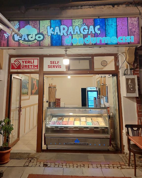 Karaağaç dondurmacı