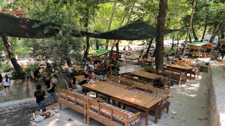 Karaçay Şelalesi Doğa Tesisleri