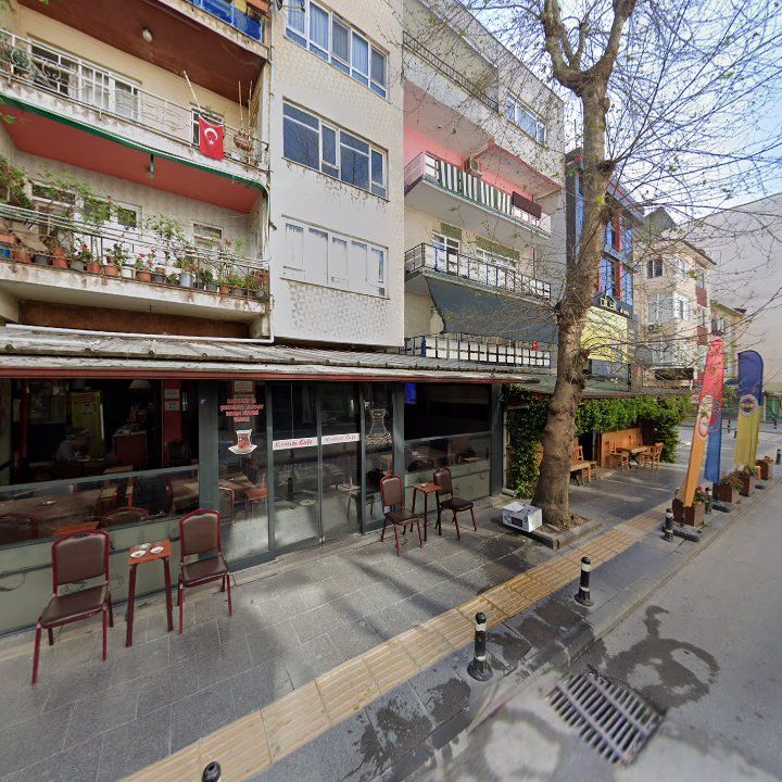 Kırmızı Kafe