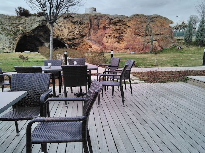 Kırşehir Belediyesi Tenis Cafe