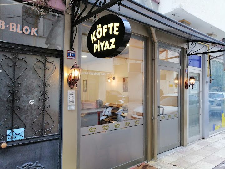 Köfte Piyaz