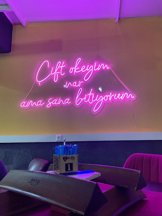 Kupa Kızı ( Cafe )