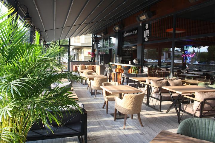 Life Cafe & Gastro