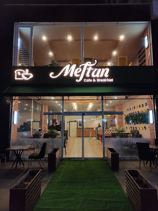 MEFTUN Cafe & Breakfast