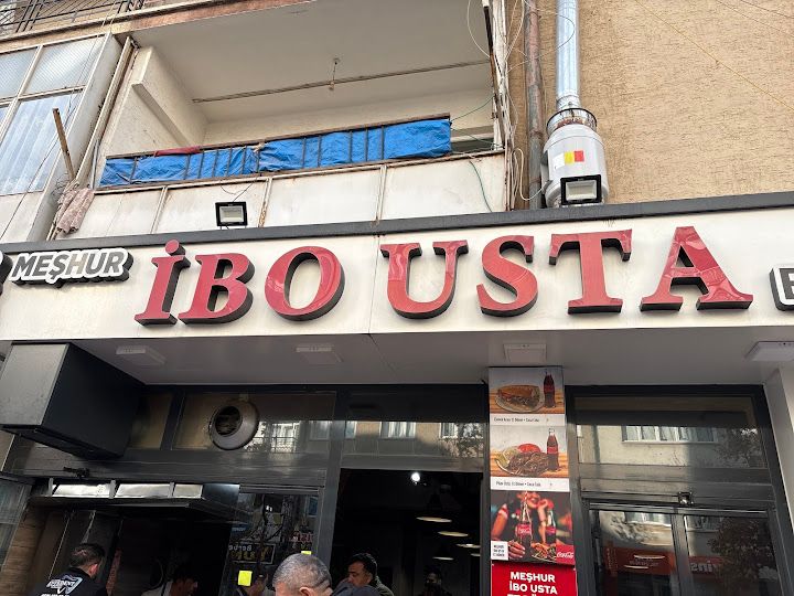 Meşhur İbo Usta'nin Yeri Et Döner