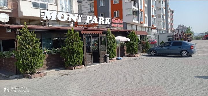 Moni Park