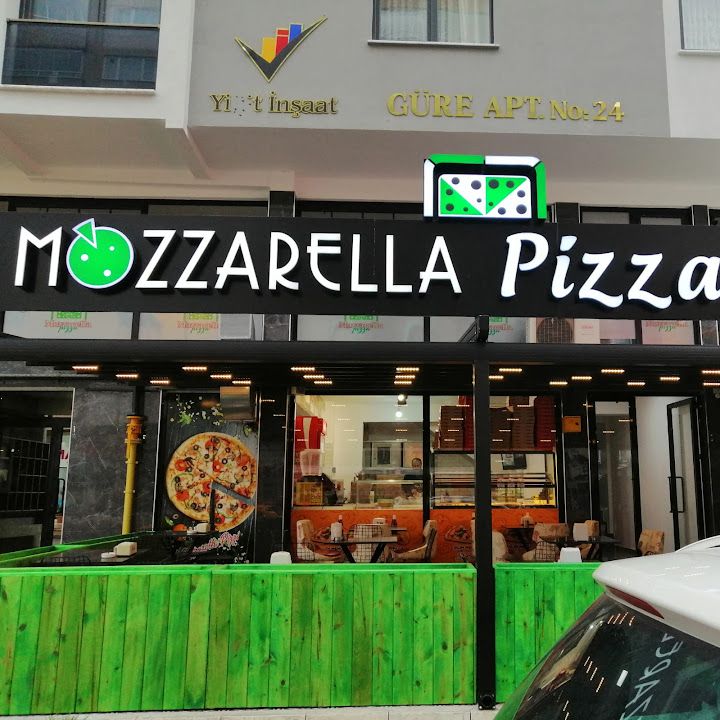 Mozzarella Pizza
