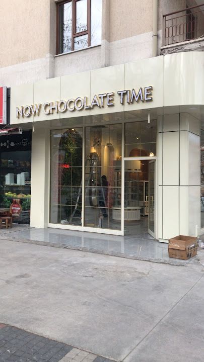 NOW CHOCOLATE TIME