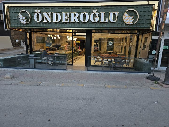 ÖNDEROĞLU PREMİUM ŞUBE BAKLAVA&PATİSSERİE