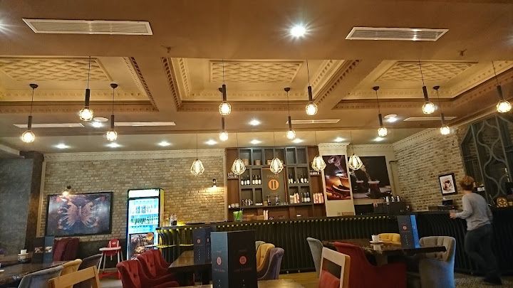 PAUSE CAFE LOUNGE