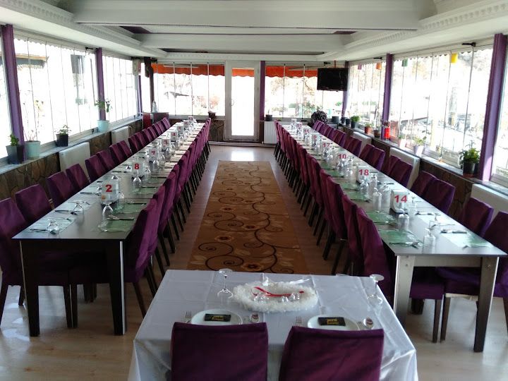Pera Cafe Restaurant