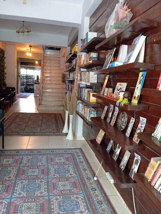 Piya Cafe