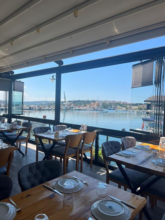 Poyraz Restaurant