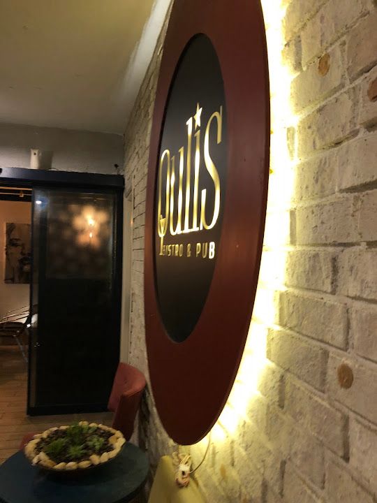 Qulis Bistro Pub