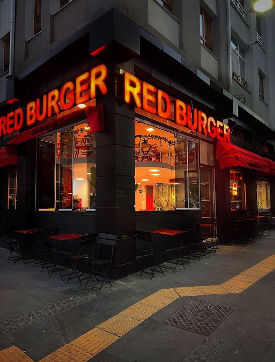 RED BURGER - Cajun Chicken & Burger