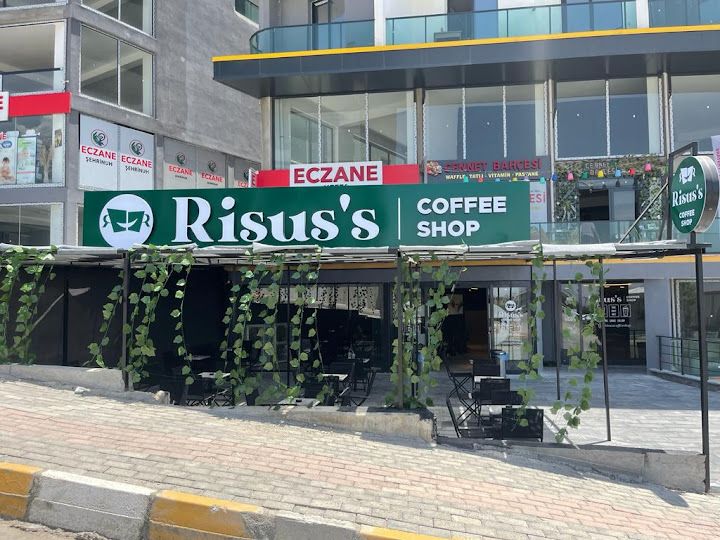 Risus’s Coffee Shop