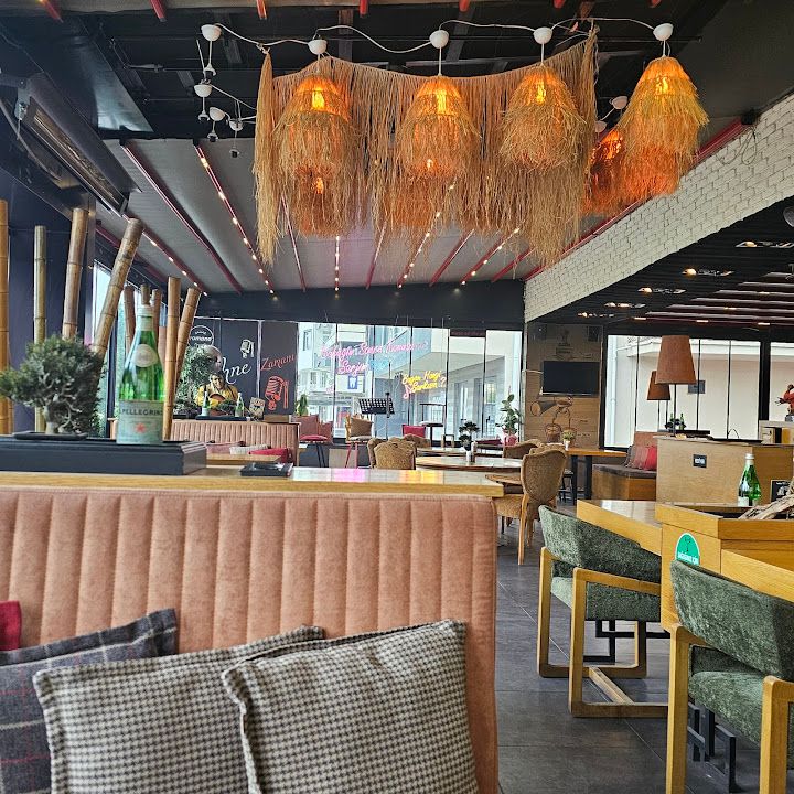 Romano Lounge