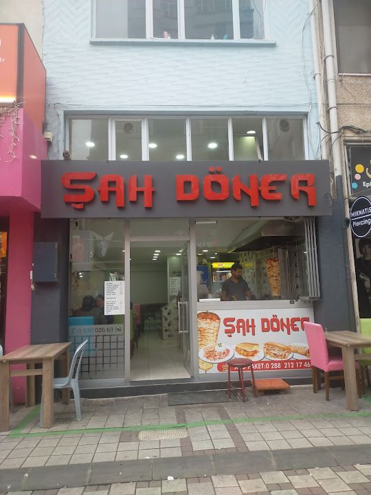 Şah Döner