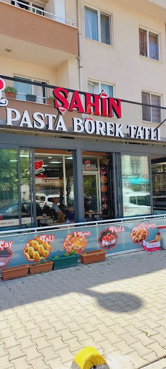 Şahin Pasta Ve Börek Salonu