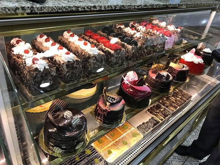 Şahinkaya Pastanesi (Unlu Mamülleri - Pasta & Baklava)