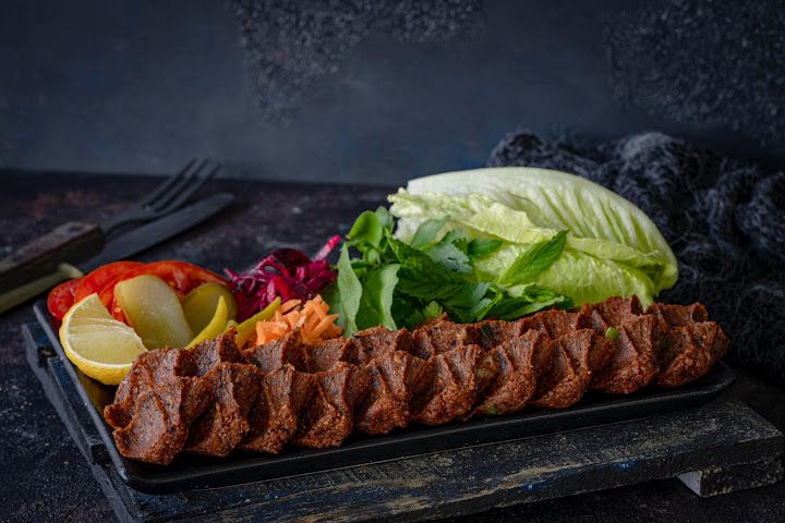 Serince Çiğköfte Saat Kulesi