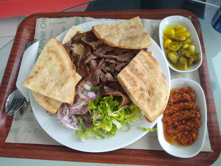 Tavuk Ev Közde Piliç