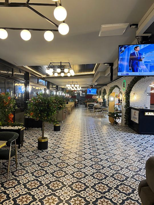 Uğrak Gold Pastane Fırın Cafe