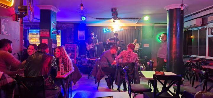 Varil Bistro Bar