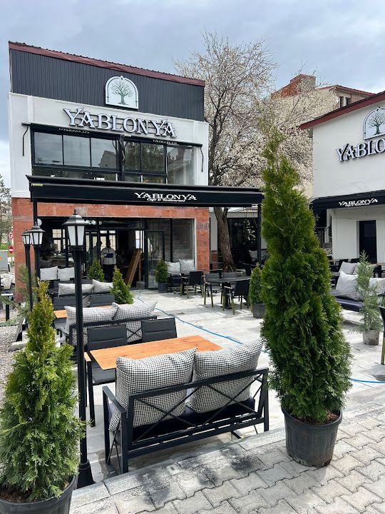Yablonya Cafe&Restaurant