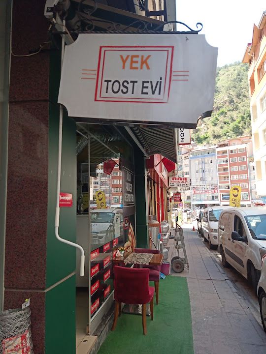 Yek Tost Evi