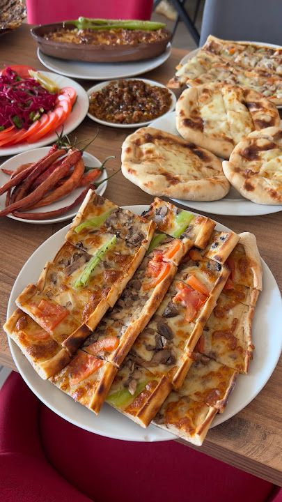 Bitat Pide ( Pide Pizza Lahmacun Salonu Restaurant Alo Paket Servis Pideci)