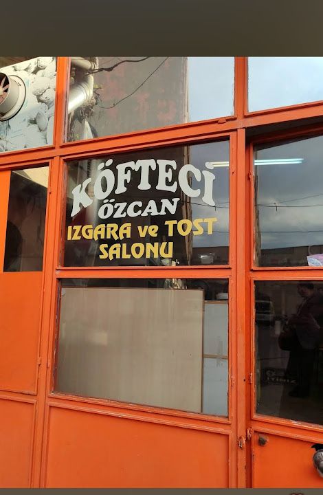 Köfteci Özcan Izgara ve Tost Salonu