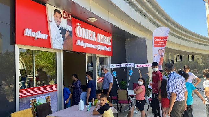 Meşhur Adıyaman Ömer Aybak çiğköftecisi (Karahasanlı bayii)