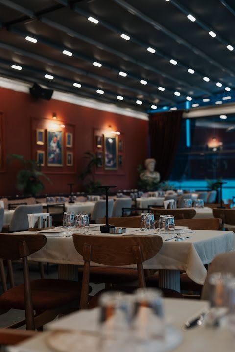 Meyhane otuzaltı bayraklı