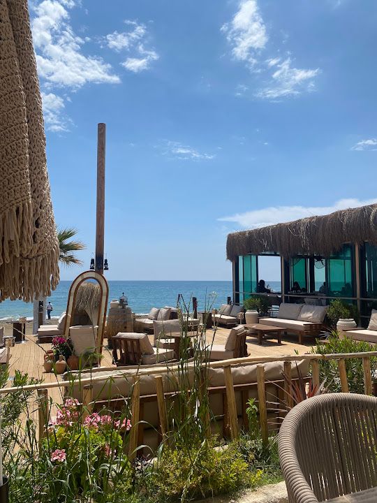 Avlu beach