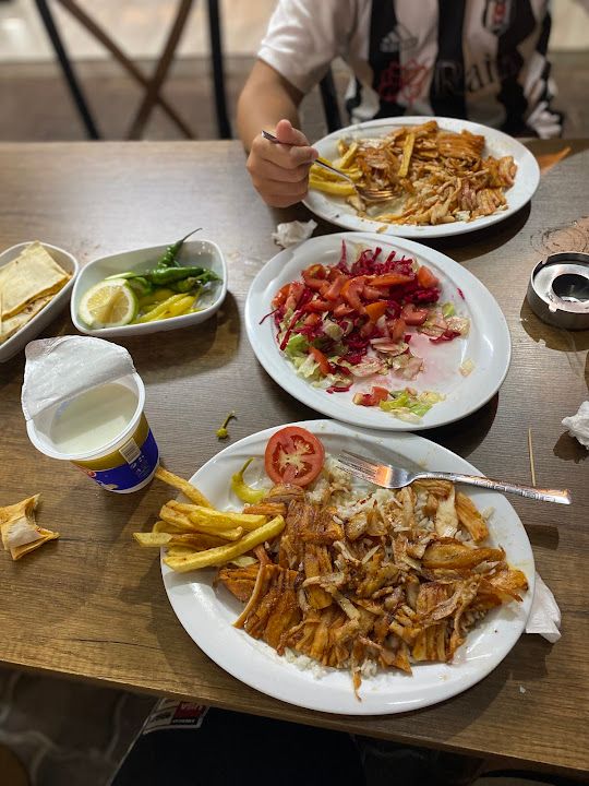 Tat Döner Ve İskender (davultepe Şubesi)
