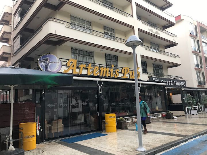 Artemis Cafe Pub