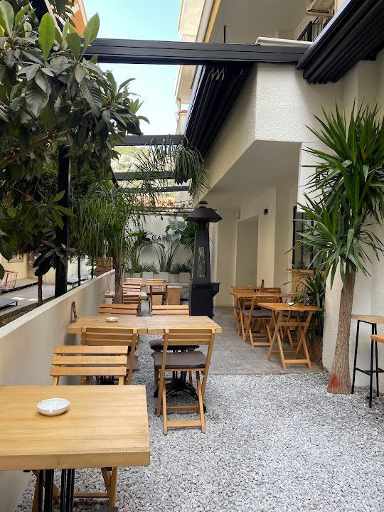 Cafem Cafe