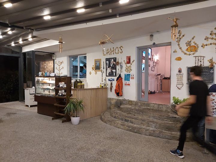 Lahos Restaurant