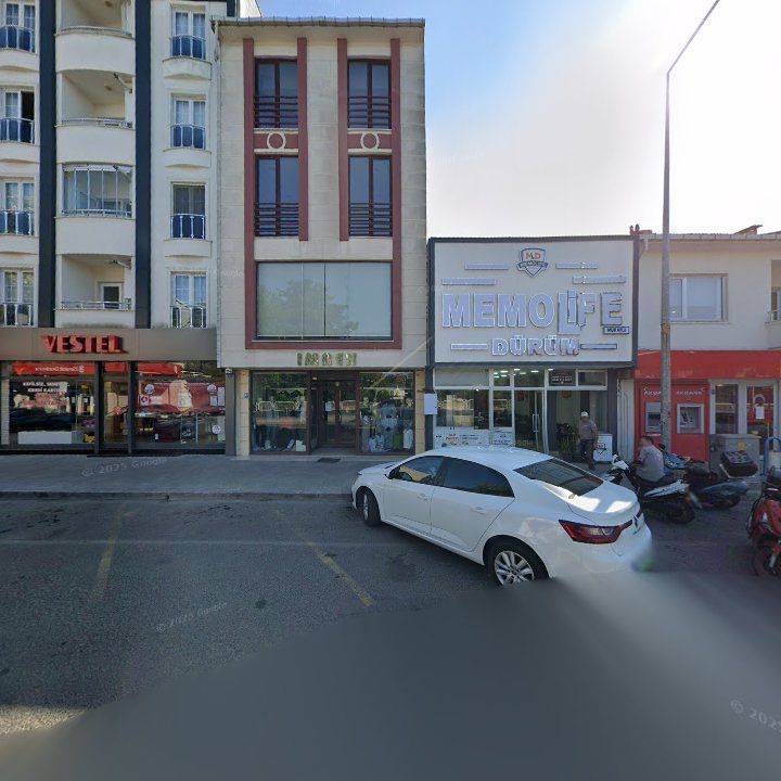 Cadde Tavuk Dünyası