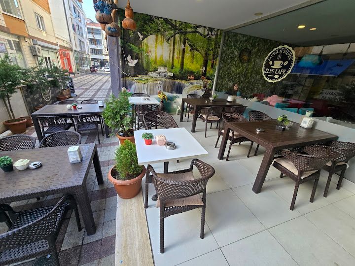 Eles Kafe Ve Kahvaltı Salonu