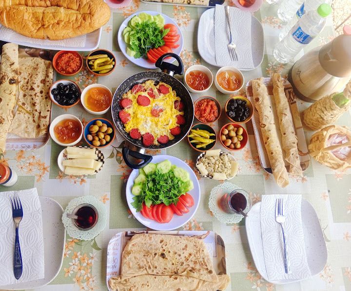 Günebakan Kahvaltı Salonu