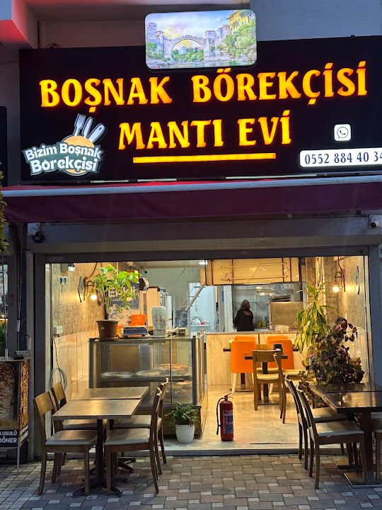 Bizim boşnak börekçisi & mantı evi