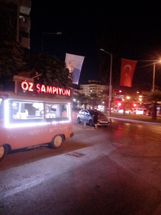 Şampiyon kokoreç narlıdere