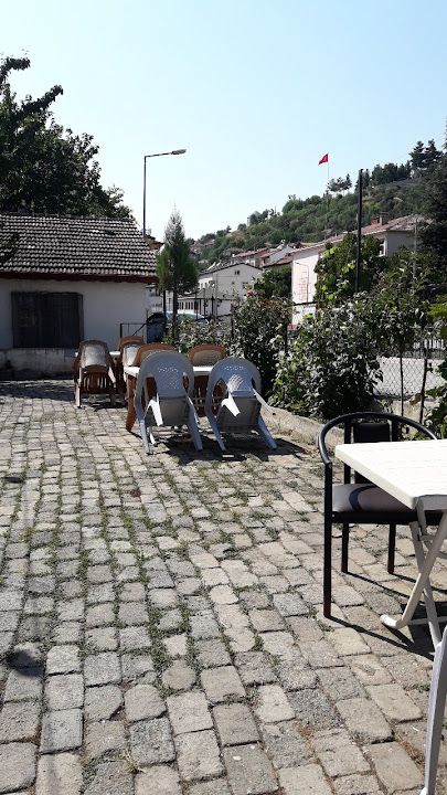 Bizim Aile Çay Bahçesi