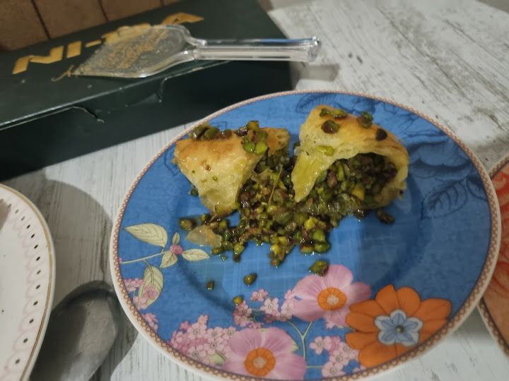 Ni-ba Nizip Baklavalan