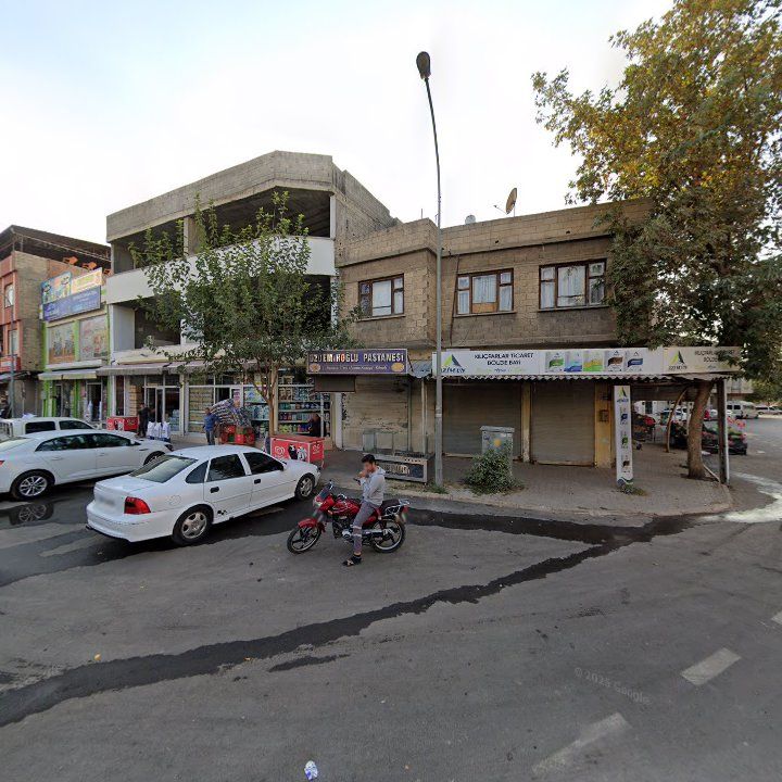 Özdemiroğlu Pastanesi